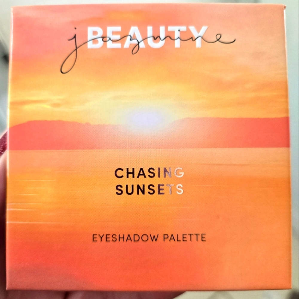 Chasing Sunsets Eyeshadow Pallette